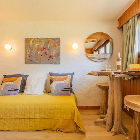 דירה De Balme W/shared Pool & Near Slopes - Happy *